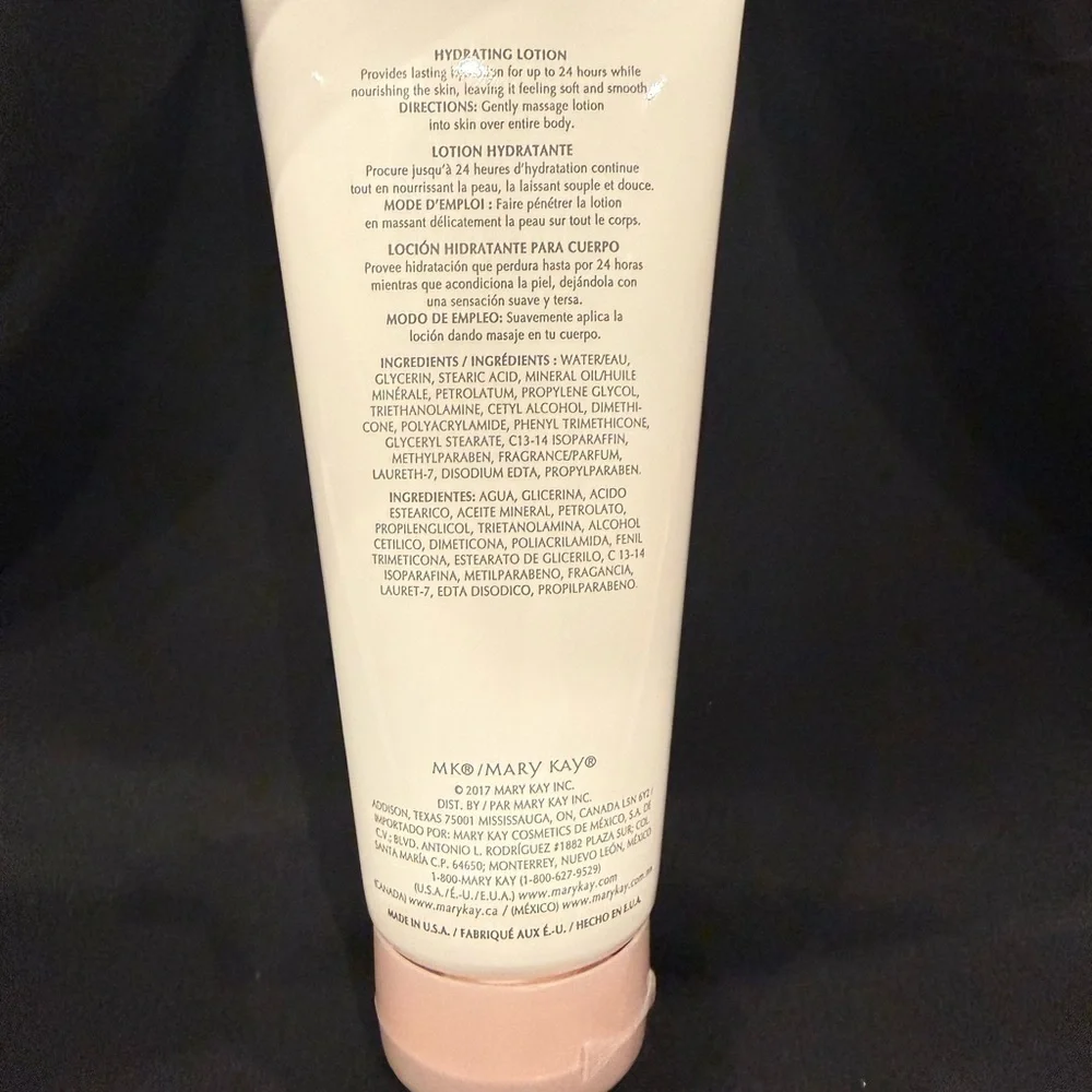 Mary Kay Hello Clean Set 2-in-1 Body Wash & Shave Gel and Hydrating Lotion